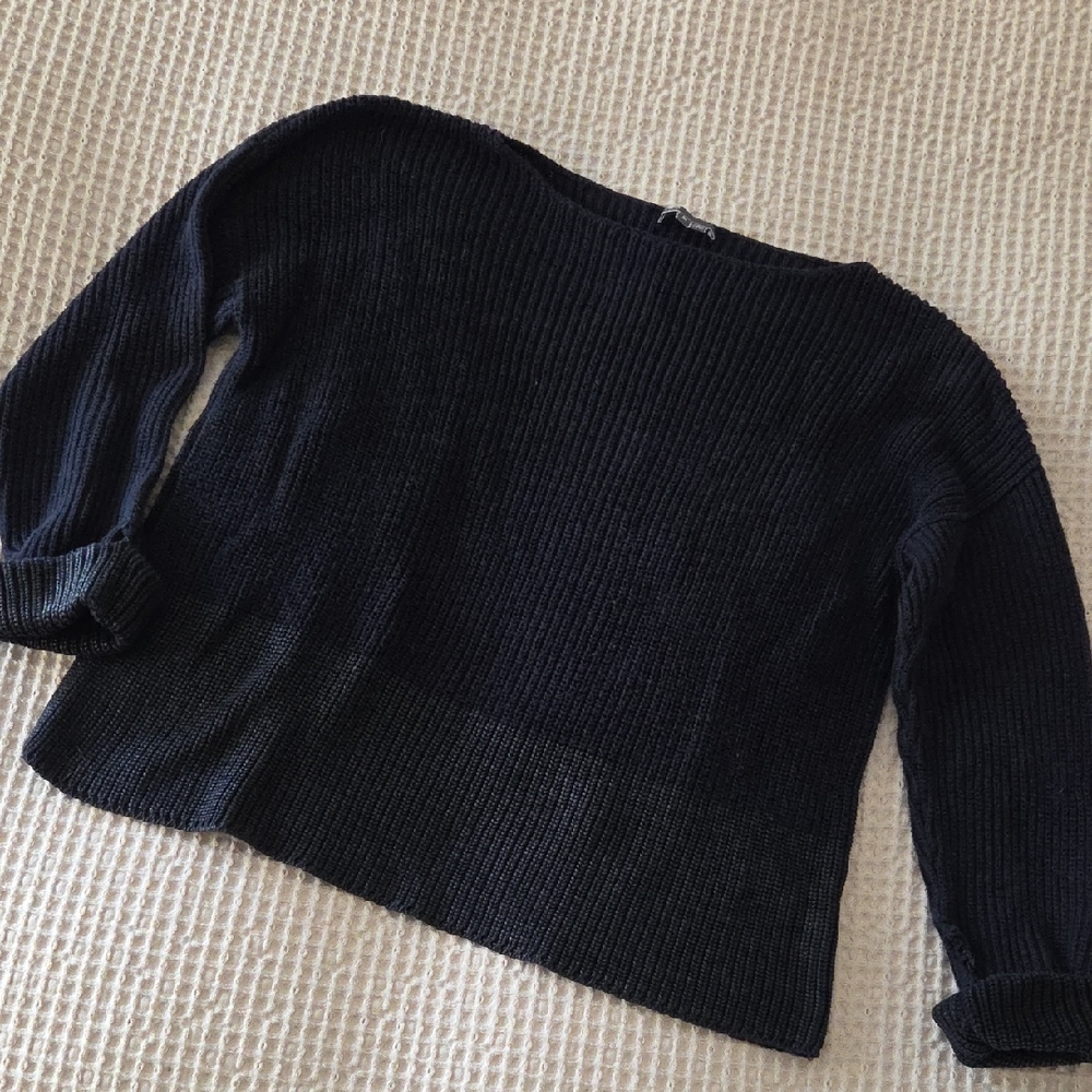 Vince Women's Navy Sweater